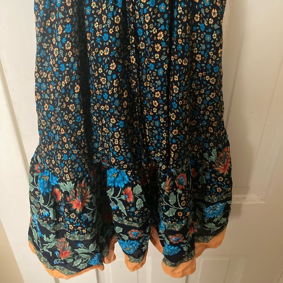 Sundress size small - Picture 2 of 4